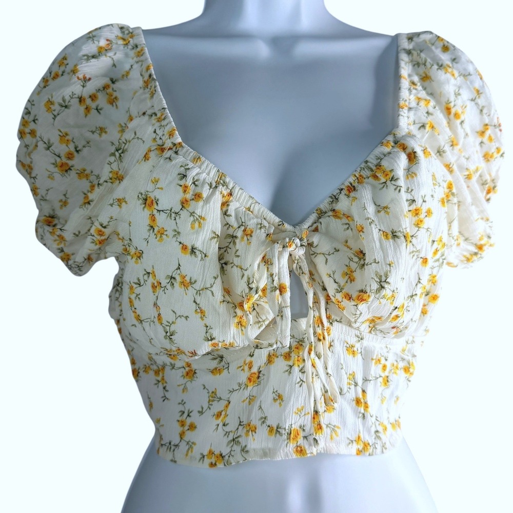 No Boundaries Crop‎ Smocked Top Juniors L 11-13 Floral Boho Cottagecore Festival